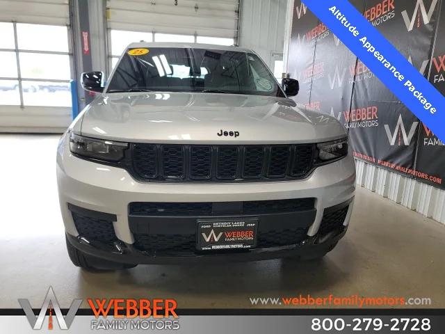 2025 Jeep Grand Cherokee GRAND CHEROKEE L ALTITUDE 4X4