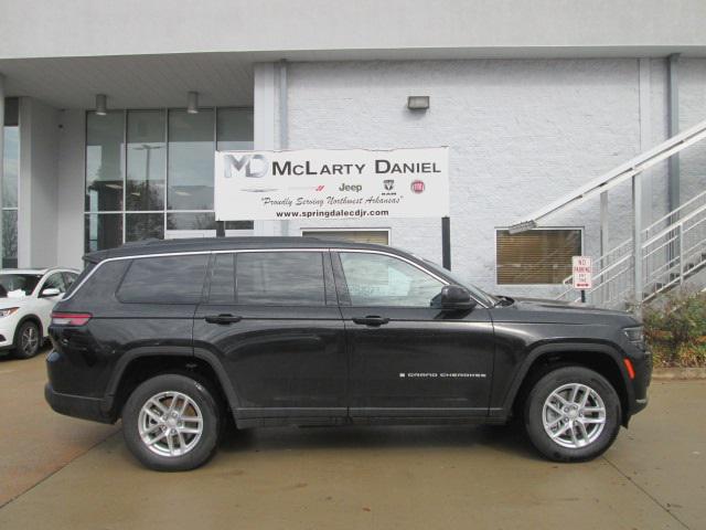 2025 Jeep Grand Cherokee GRAND CHEROKEE L LAREDO 4X2