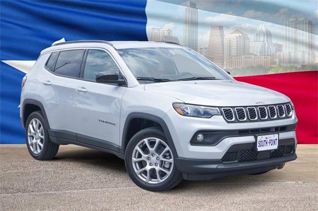 2024 Jeep Compass Latitude Lux FWD