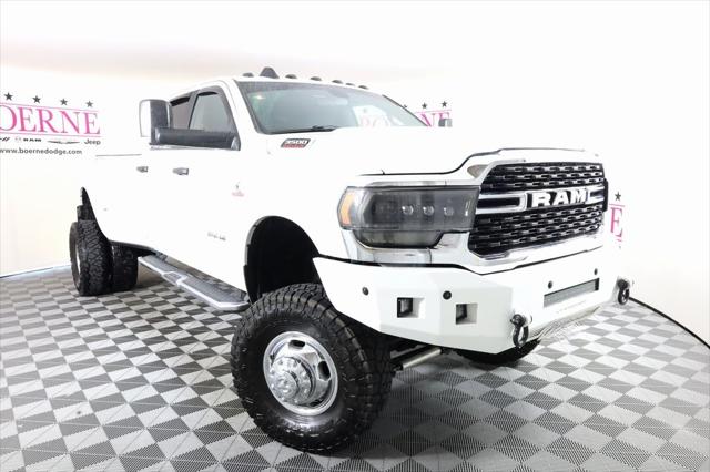 2022 RAM 3500 Lone Star Crew Cab 4x4 8 Box