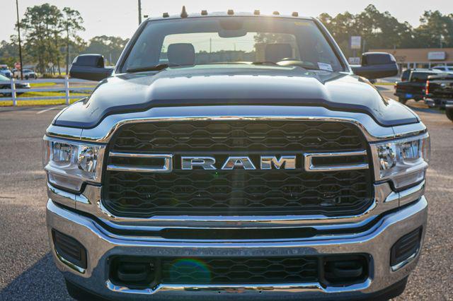 2022 RAM 3500 Tradesman Regular Cab 4x4 8 Box