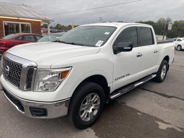 2018 Nissan TITAN SV