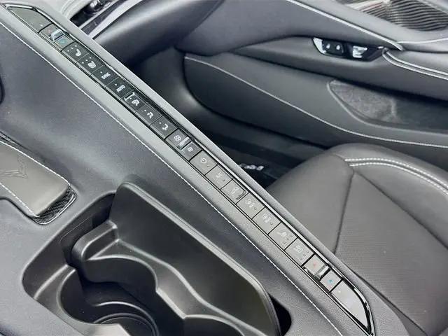 2023 Chevrolet Corvette Stingray RWD Convertible 2LT