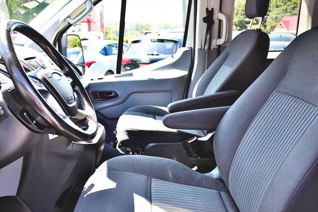 2017 Ford Transit XLT
