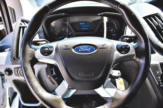 2017 Ford Transit XLT