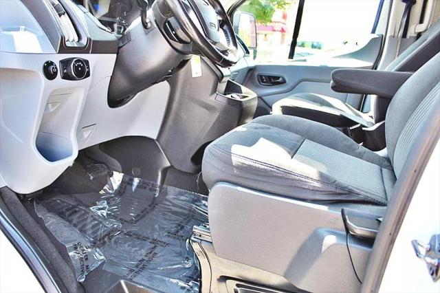 2017 Ford Transit XLT