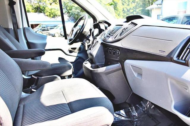 2017 Ford Transit XLT