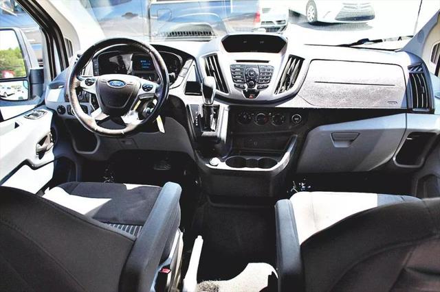2017 Ford Transit XLT