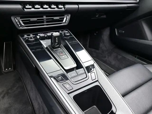 2022 Porsche 911 Carrera S Cabriolet