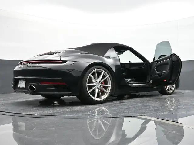 2022 Porsche 911 Carrera S Cabriolet