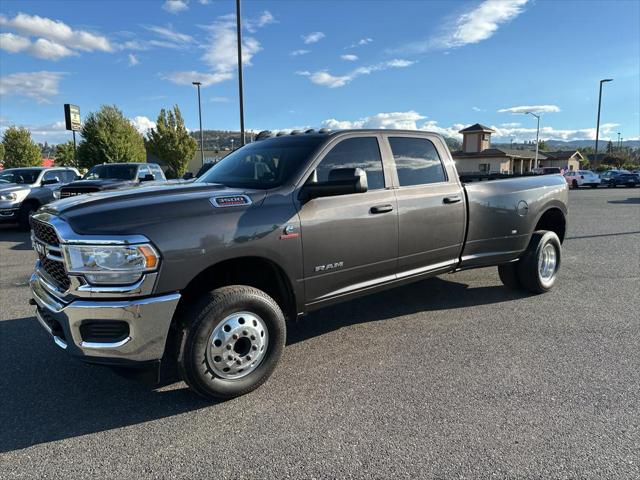 2020 RAM 3500 Tradesman Crew Cab 4x4 8 Box