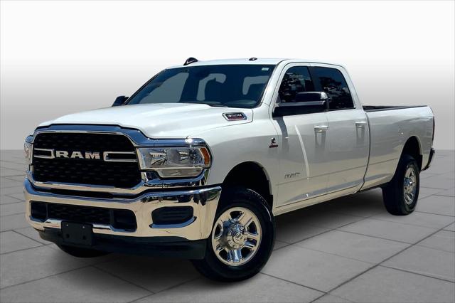 2022 RAM 3500 Big Horn Crew Cab 4x4 8 Box