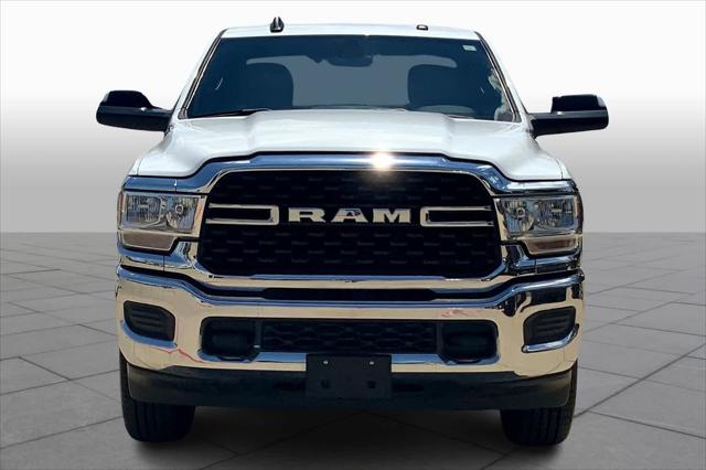 2022 RAM 3500 Big Horn Crew Cab 4x4 8 Box