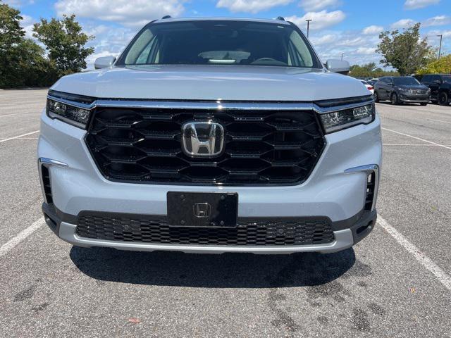 2024 Honda Pilot 2WD Touring