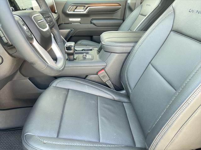 2024 GMC Sierra 1500 4WD Crew Cab Short Box Denali