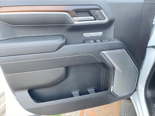 2024 GMC Sierra 1500 4WD Crew Cab Short Box Denali