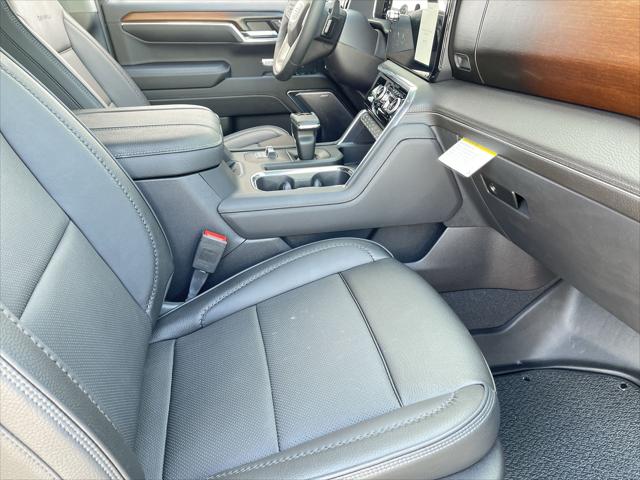 2024 GMC Sierra 1500 4WD Crew Cab Short Box Denali