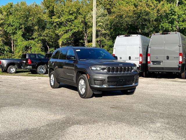 2025 Jeep Grand Cherokee GRAND CHEROKEE L LAREDO X 4X4