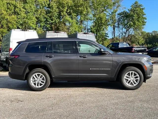 2025 Jeep Grand Cherokee GRAND CHEROKEE L LAREDO X 4X4