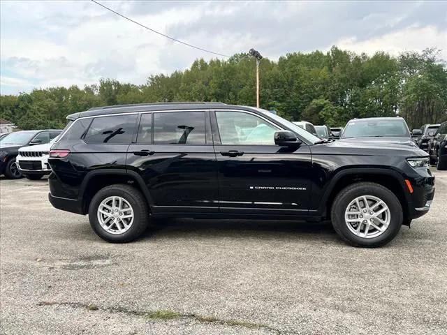 2025 Jeep Grand Cherokee GRAND CHEROKEE L LAREDO X 4X4