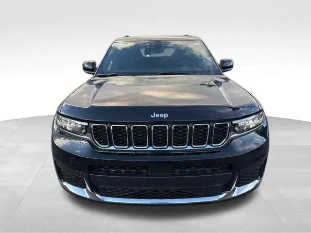 2025 Jeep Grand Cherokee GRAND CHEROKEE L LAREDO X 4X4