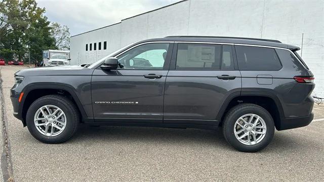 2025 Jeep Grand Cherokee GRAND CHEROKEE L LAREDO 4X4