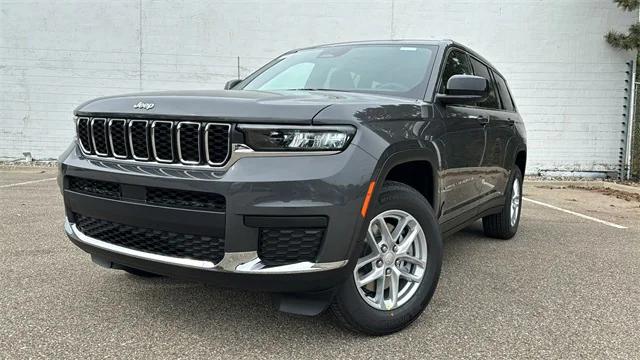 2025 Jeep Grand Cherokee GRAND CHEROKEE L LAREDO 4X4