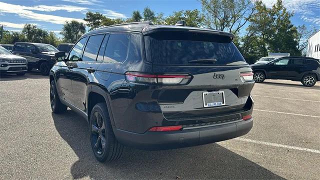 2025 Jeep Grand Cherokee GRAND CHEROKEE L ALTITUDE 4X4