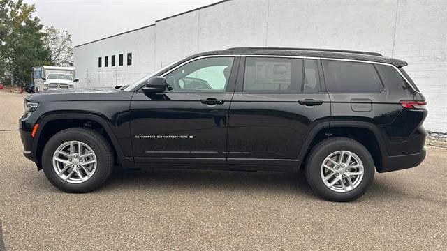 2025 Jeep Grand Cherokee GRAND CHEROKEE L LAREDO 4X4