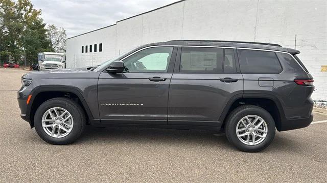 2025 Jeep Grand Cherokee GRAND CHEROKEE L LAREDO X 4X4