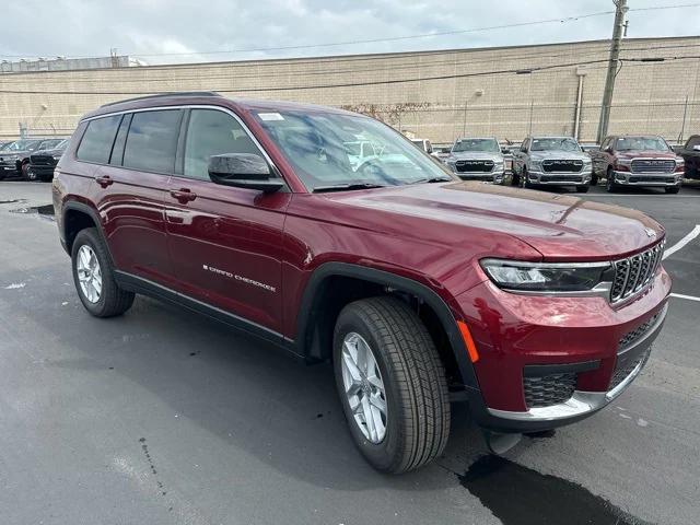 2025 Jeep Grand Cherokee GRAND CHEROKEE L LAREDO X 4X4