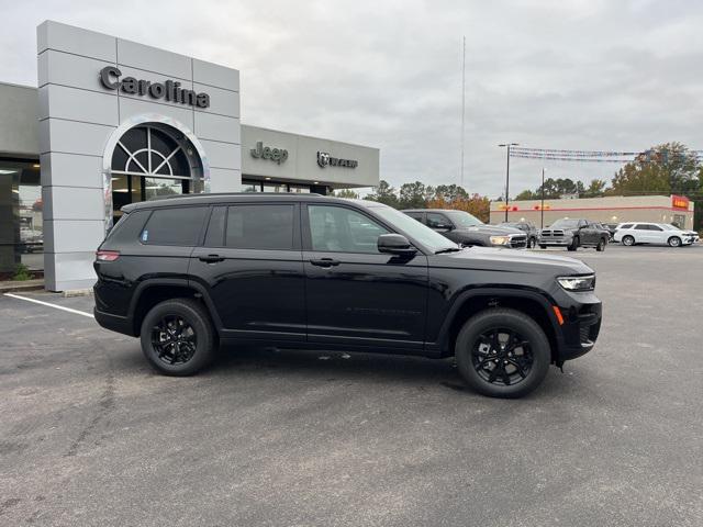 2025 Jeep Grand Cherokee GRAND CHEROKEE L ALTITUDE 4X4