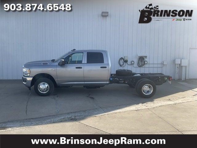 2024 RAM Ram 3500 Chassis Cab RAM 3500 TRADESMAN CREW CAB CHASSIS 4X4 60 CA