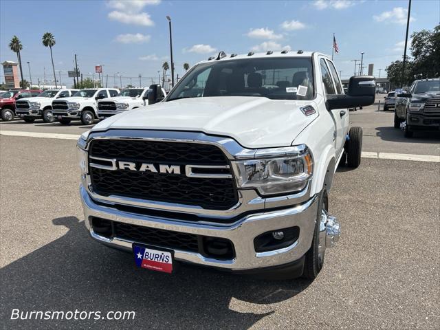 2024 RAM Ram 3500 Chassis Cab RAM 3500 TRADESMAN CREW CAB CHASSIS 4X4 60 CA