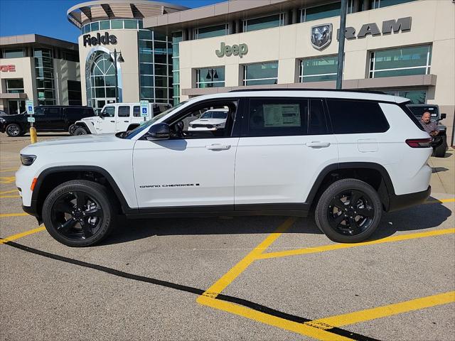 2025 Jeep Grand Cherokee GRAND CHEROKEE L ALTITUDE X 4X4