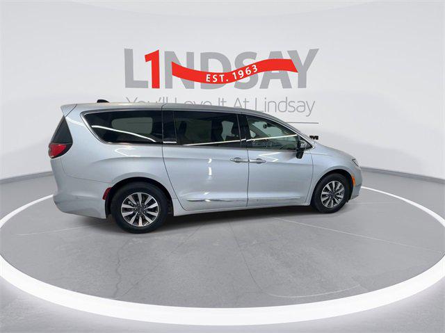 2023 Chrysler Pacifica Hybrid Limited