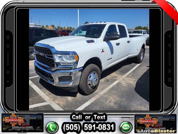 2022 RAM 3500 Tradesman Crew Cab 4x4 8 Box