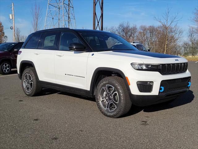 2022 Jeep Grand Cherokee 4xe Trailhawk 4x4