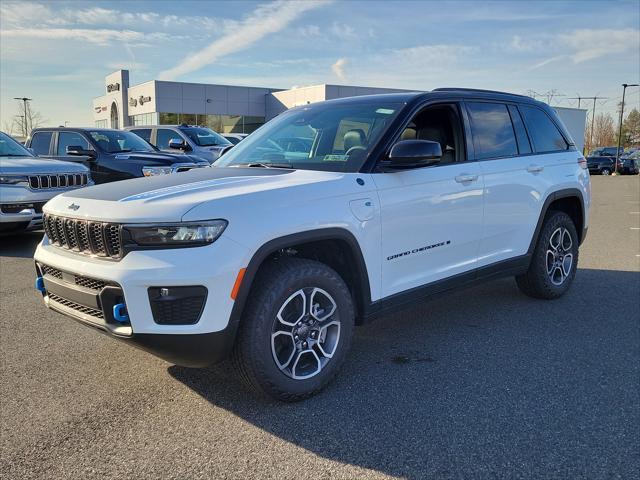 2022 Jeep Grand Cherokee 4xe Trailhawk 4x4