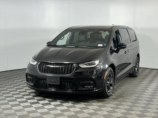 2022 Chrysler Pacifica Hybrid Limited