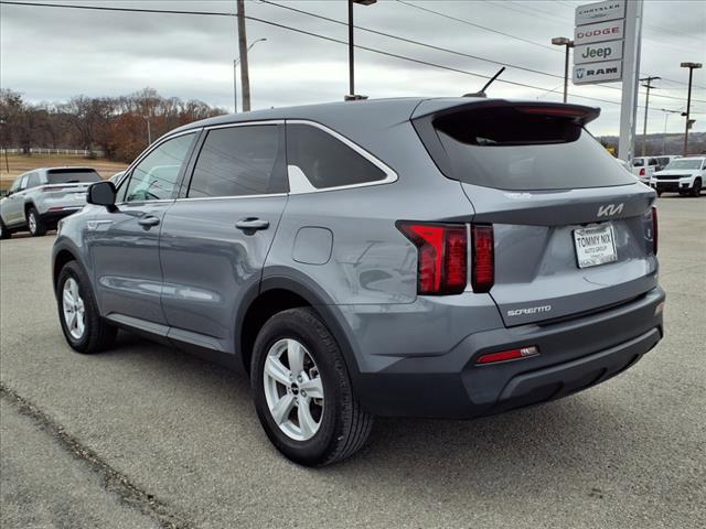 2023 Kia Sorento LX