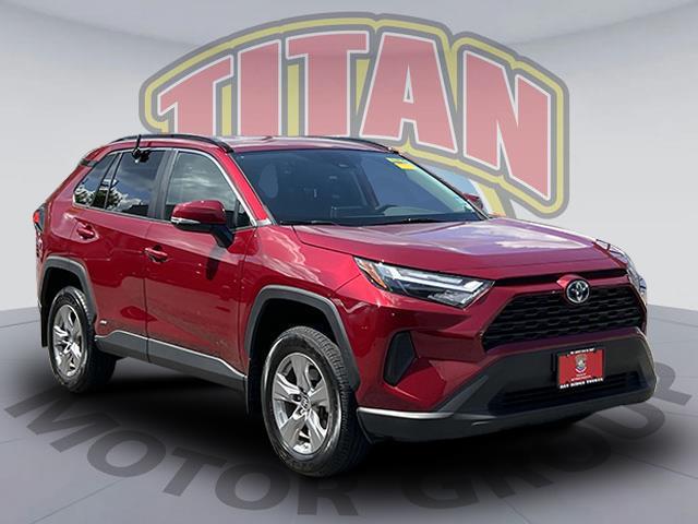 2024 Toyota RAV4 Hybrid LE [3]