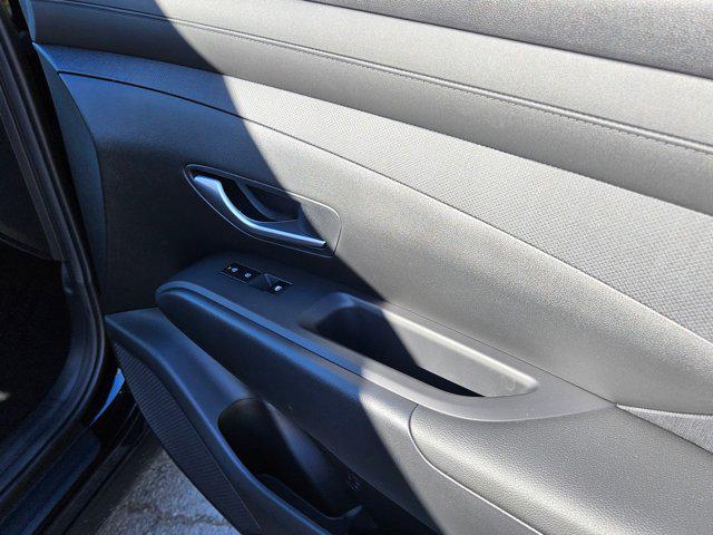 New 2025 Phantom Black Hyundai SEL Convenience AWD image 54