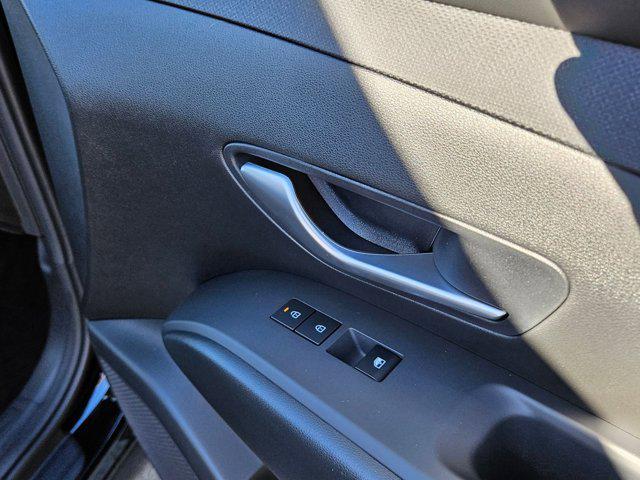 New 2025 Phantom Black Hyundai SEL Convenience AWD image 55
