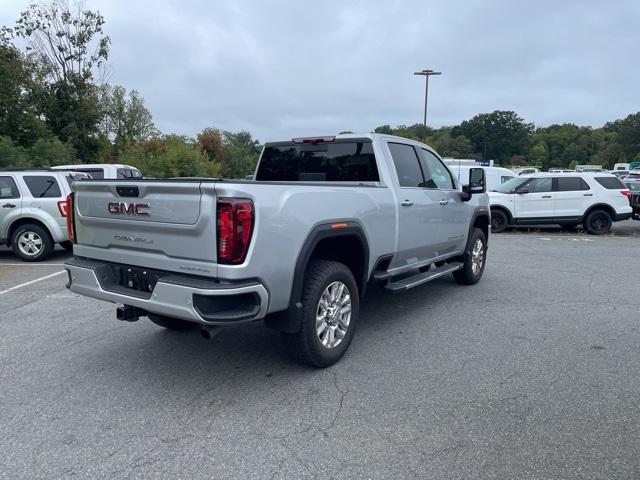 2023 GMC Sierra 2500HD 4WD Crew Cab Standard Bed Denali