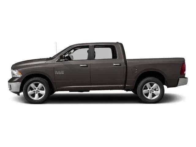 2017 RAM 1500 Big Horn Crew Cab 4x4 57 Box