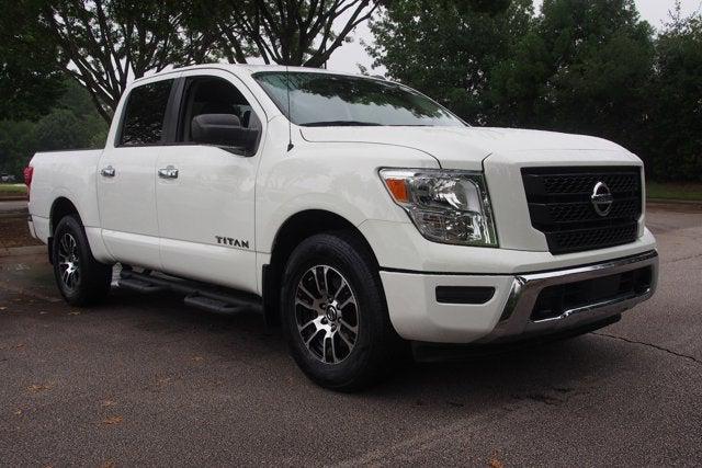 2021 Nissan TITAN Crew Cab SV 4x4