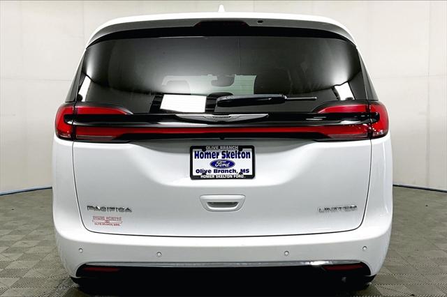 Used 2022 Chrysler Pacifica For Sale in Olive Branch, MS