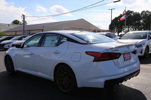 2025 Nissan Altima SR FWD