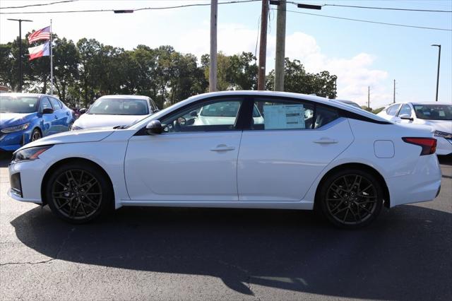2025 Nissan Altima SR FWD